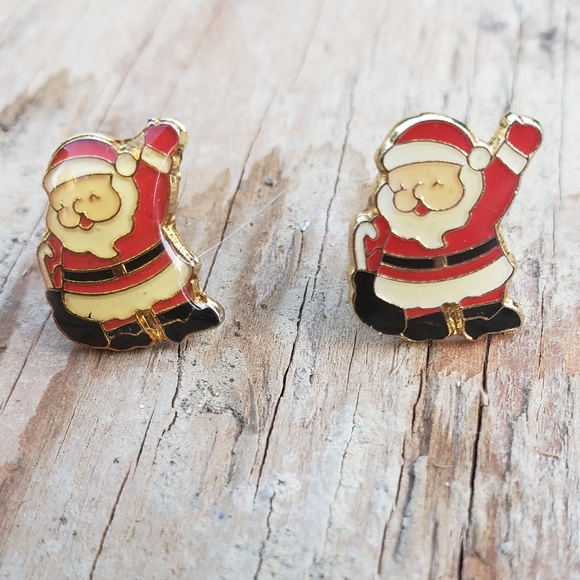 Adorable Enamel Santa Claus Christmas Earrings